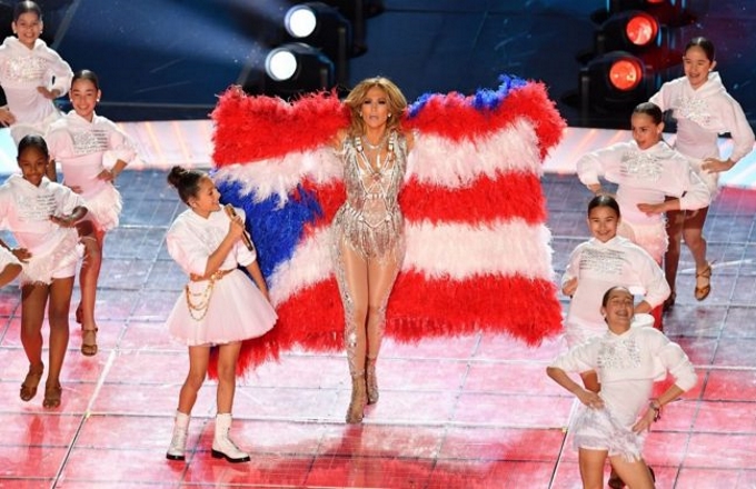 Superbowl 2020: che spettacolo con Shakira e Jennifer Lopez!